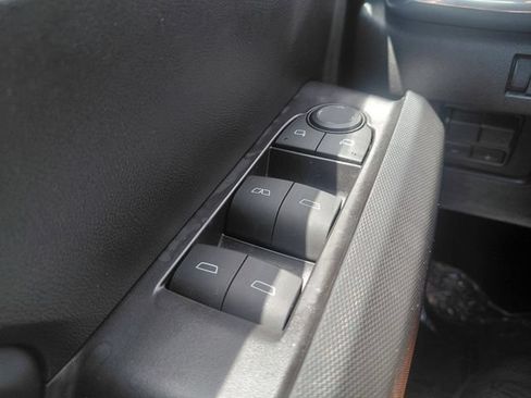 Used 2024 GMC Canyon Elevation w/ Convenience Package RWD image 19