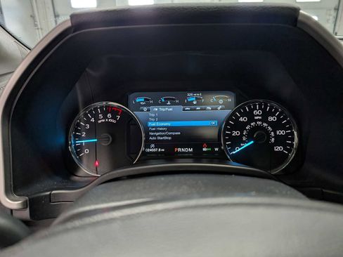 Used 2019 Ford F150 Lariat w/ Equipment Group 502A Luxury AWD/4WD image 26