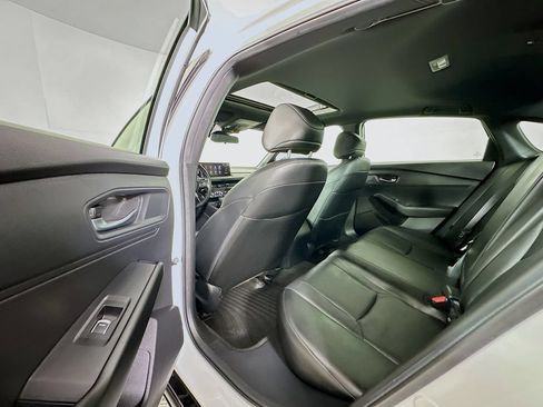 Used 2024 Honda Accord Sport image 4