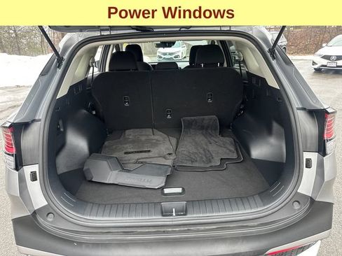 Used 2025 Kia Sportage LX AWD/4WD image 11