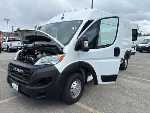 Used 2023 RAM ProMaster 2500 FWD image 15