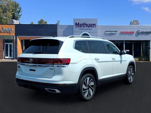 Used 2024 Volkswagen Atlas SEL AWD/4WD image 5