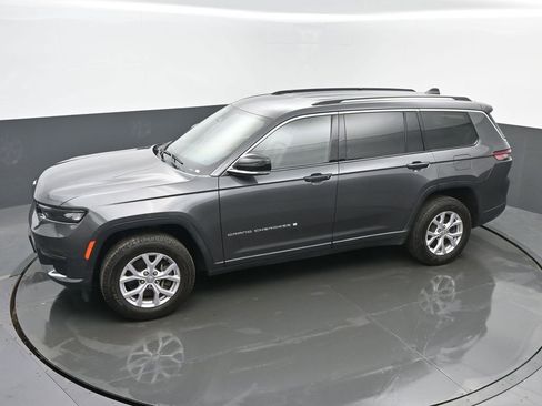 Used 2022 Jeep Grand Cherokee L Limited AWD/4WD image 39