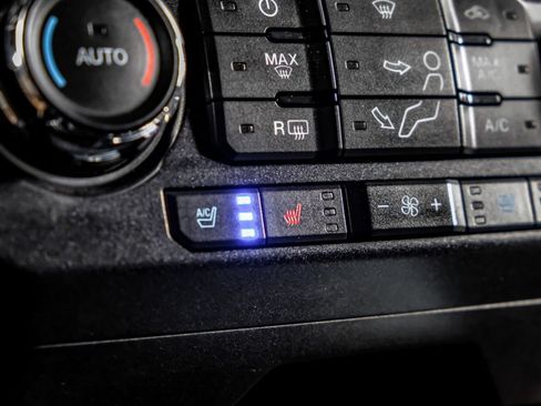 Used 2019 Ford F250 Lariat w/ Lariat Ultimate Package AWD/4WD image 25