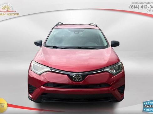 Used 2017 Toyota RAV4 LE FWD image 8
