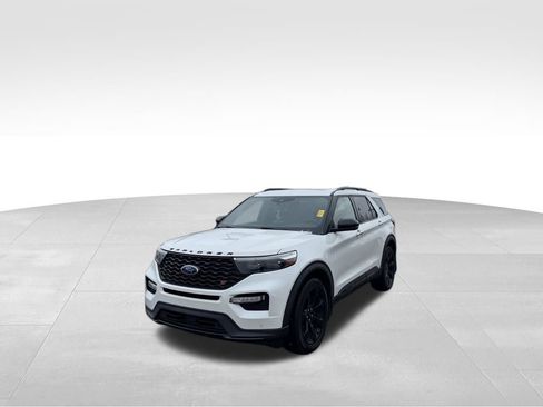 Used 2020 Ford Explorer ST w/ ST Street Pack image 6