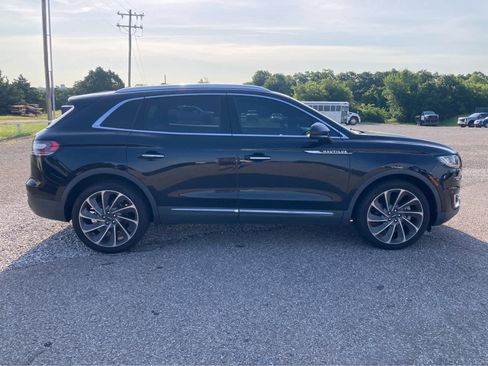 Used 2019 Lincoln Nautilus Reserve FWD image 8