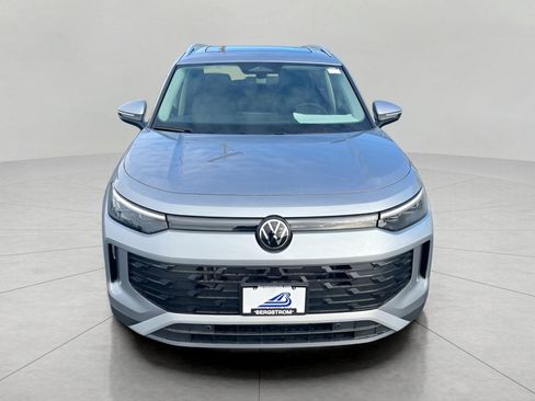 New 2026 Volkswagen Tiguan SE AWD/4WD image 2