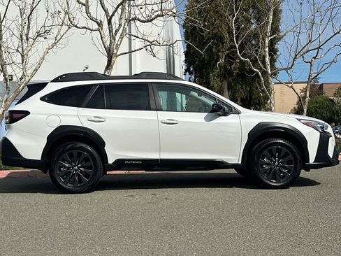 New 2025 Subaru Outback Onyx Edition AWD/4WD image 3