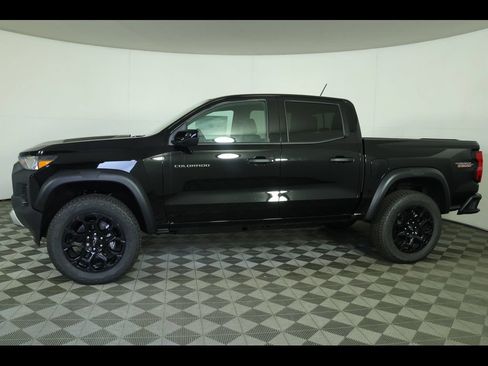 New 2026 Chevrolet Colorado Trail Boss AWD/4WD image 13