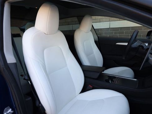 Used 2023 Tesla Model 3 Standard Range image 27