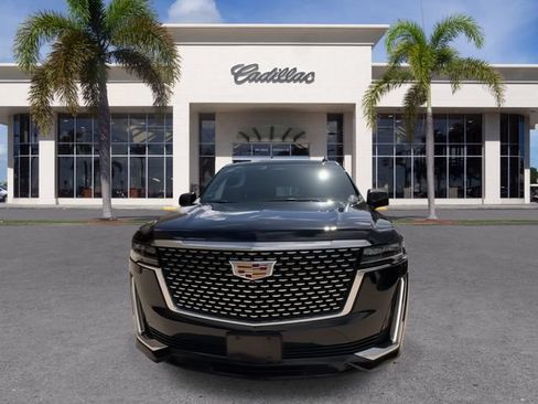 Certified 2023 Cadillac Escalade ESV Luxury RWD image 4