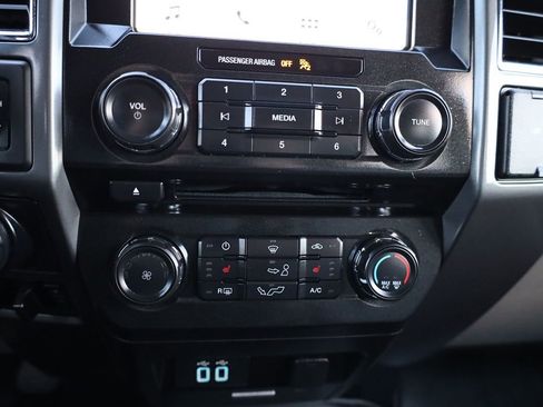 Used 2016 Ford F150 XLT w/ Equipment Group 302A Luxury image 28