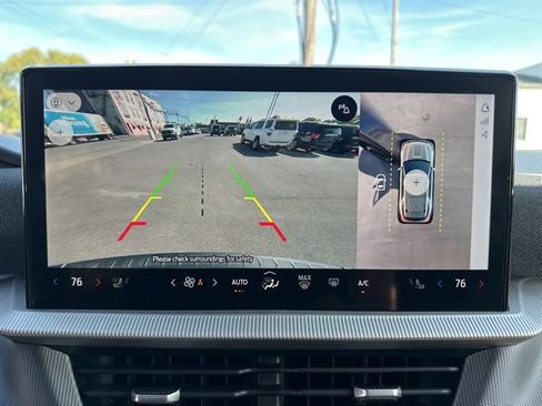 Used 2025 Ford Explorer ST-Line w/ ST-Line Street Pack image 38