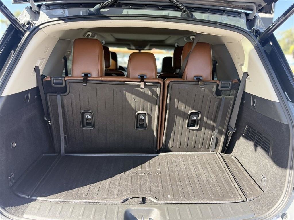 Used 2022 Nissan Pathfinder Platinum w/ Cargo Package AWD/4WD image 56