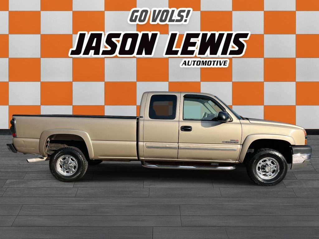 Used 2004 Chevrolet Silverado 2500 LS w/ Heavy-Duty Power Package RWD image 2