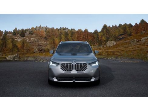 New 2026 BMW X3 xDrive30 image 3