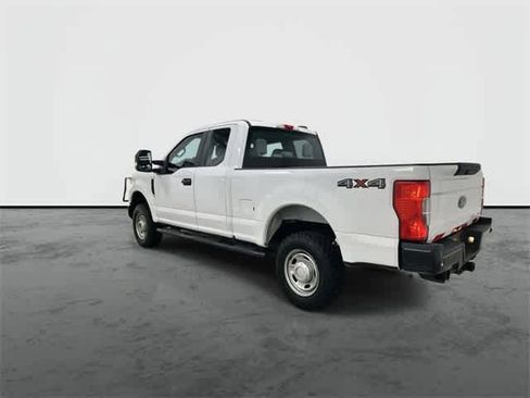Used 2020 Ford F250 XL w/ Power Equipment Group image 9