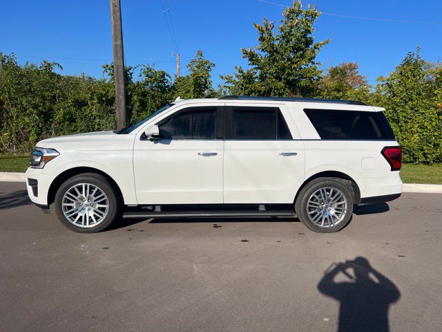 Used 2023 Ford Expedition Max Limited AWD/4WD image 8