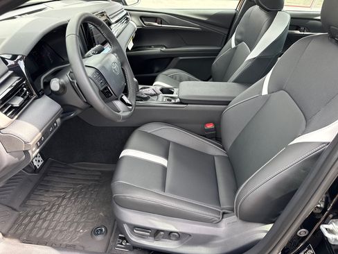 Used 2026 Toyota Camry SE w/ Convenience Package FWD image 26