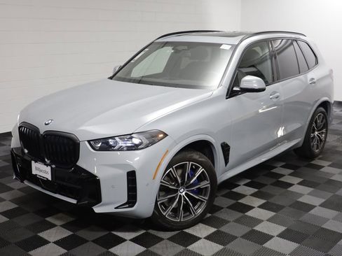 Certified 2026 BMW X5 xDrive40i w/ M Sport Package AWD/4WD image 2