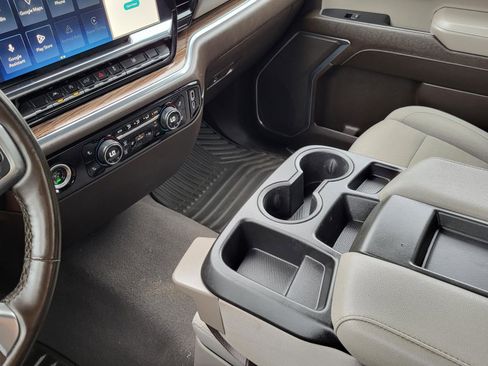 Used 2024 Chevrolet Silverado 1500 LT RWD image 28