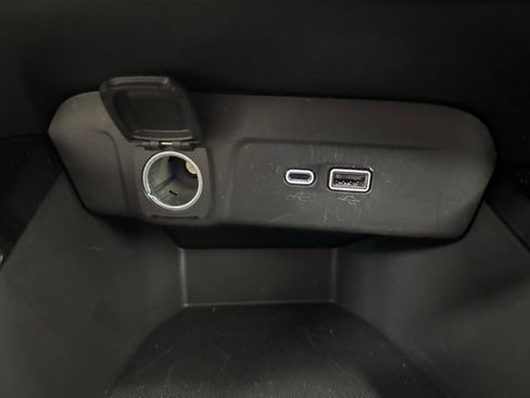 Used 2024 Chevrolet Trax LT image 18