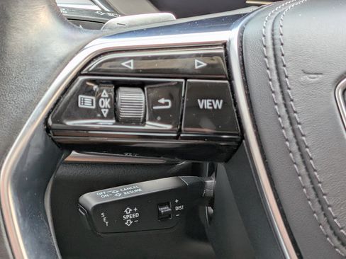 Used 2022 Audi A8 L 3.0T w/ Executive Package AWD/4WD image 24