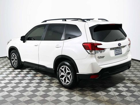 Used 2019 Subaru Forester Premium image 5