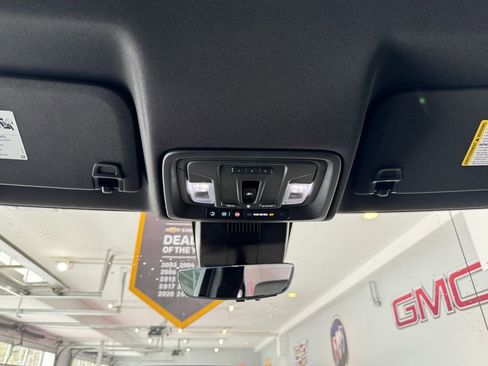 Certified 2022 Chevrolet Silverado 1500 ZR2 w/ Technology Package image 26