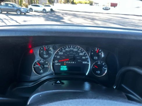 Used 2017 GMC Savana 3500 image 12