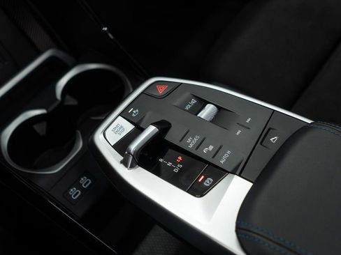 Used 2025 BMW X1 xDrive28i w/ M Sport Line w/ M Sport Package image 17