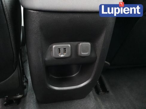 Used 2020 Chevrolet Colorado Z71 image 18