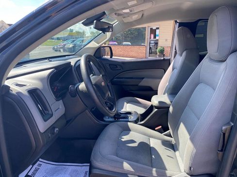 Used 2019 Chevrolet Colorado W/T image 9