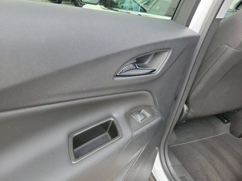 Used 2022 Chevrolet Equinox LT FWD image 16