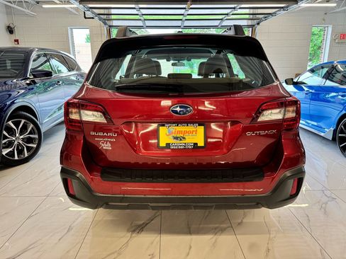 Used 2019 Subaru Outback 2.5i AWD/4WD image 6