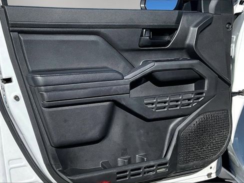 Used 2024 Toyota Tacoma SR5 image 21