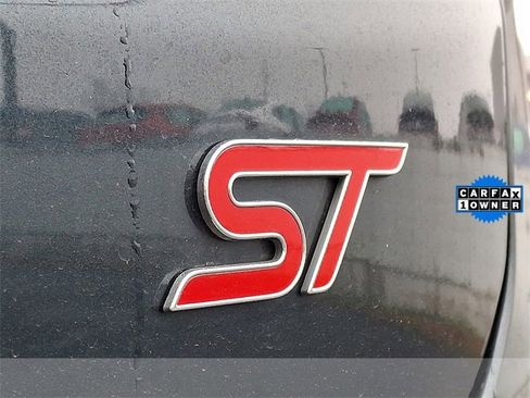 Used 2023 Ford Edge ST image 31