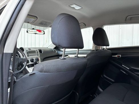 Used 2010 Toyota Matrix image 16