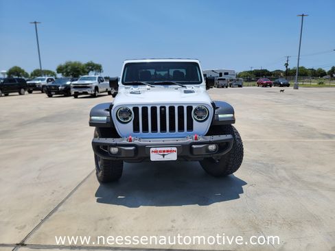Used 2023 Jeep Gladiator Rubicon w/ LED Lighting Group image 2