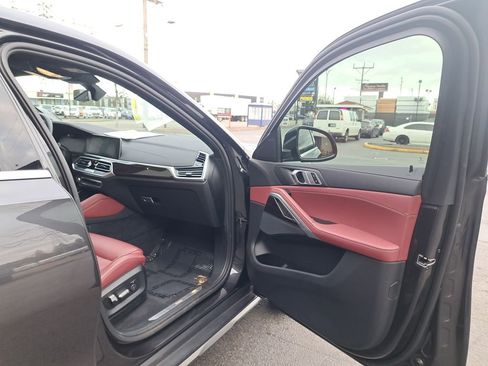 Used 2021 BMW X6 xDrive40i AWD/4WD image 16