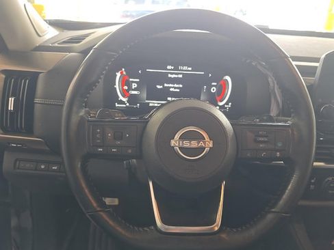 Used 2023 Nissan Pathfinder Platinum w/ Cargo Package AWD/4WD image 7