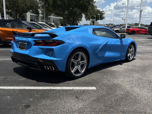 Used 2023 Chevrolet Corvette Stingray Preferred Conv w/ Z51 Performance Package RWD image 4