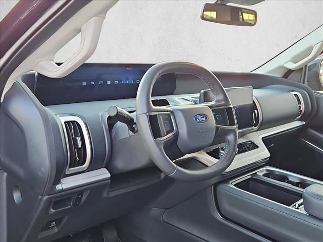 Used 2026 Ford Expedition Max Active RWD image 9