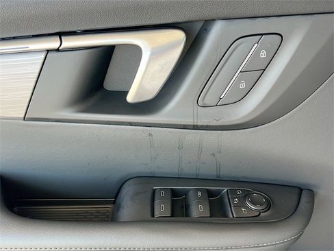 New 2026 Buick Enclave Preferred image 13