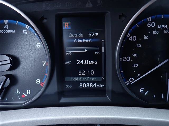 Used 2018 Toyota RAV4 LE w/ Carpet Mat Package AWD/4WD image 20