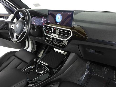 Used 2023 BMW X3 sDrive30i w/ Premium Package w/ZPA image 13
