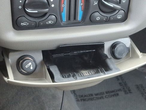 Used 2004 Chevrolet Impala image 26