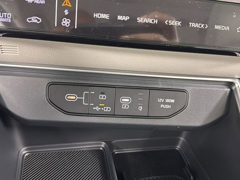 New 2026 Kia Carnival SX w/ SX Dark Edition Package FWD image 29
