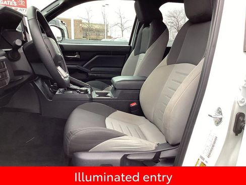 Used 2025 Toyota Tacoma TRD Off-Road image 11